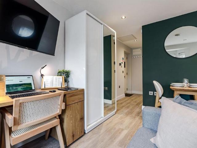 Studio to rent