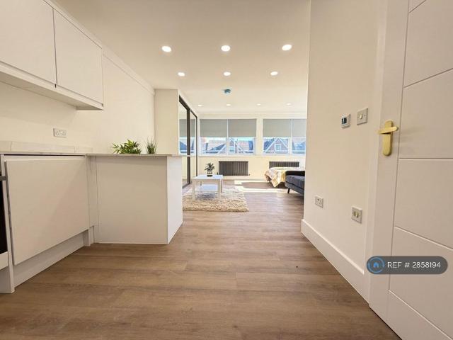 Studio to rent