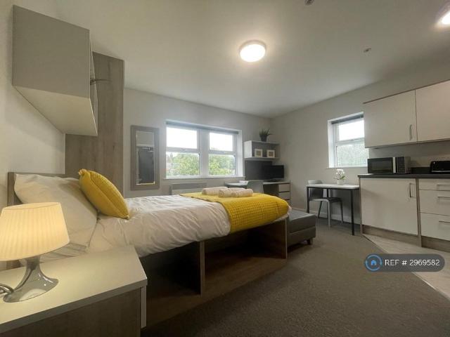 Studio to rent