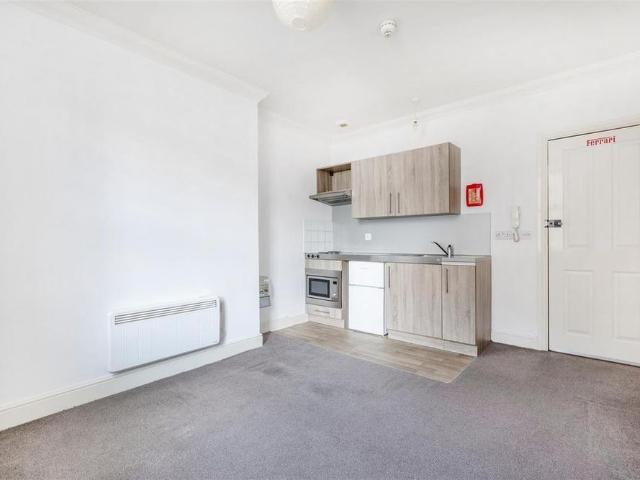 Studio to rent