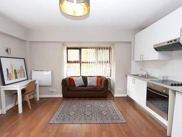 Studio to rent