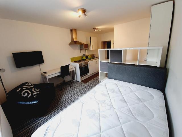 Studio to rent