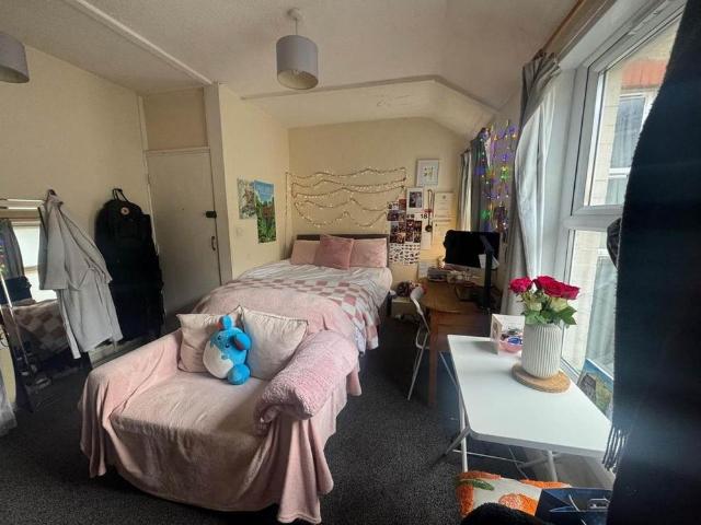 Studio to rent