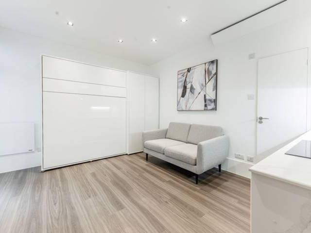 Studio to rent