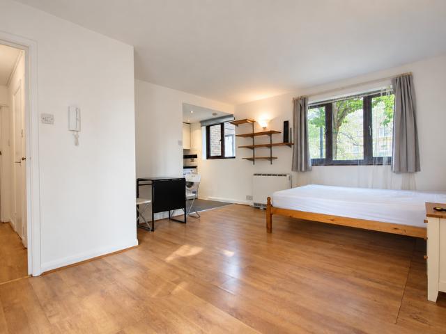 Studio to rent