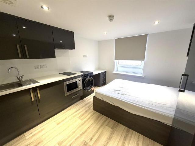 Studio to rent