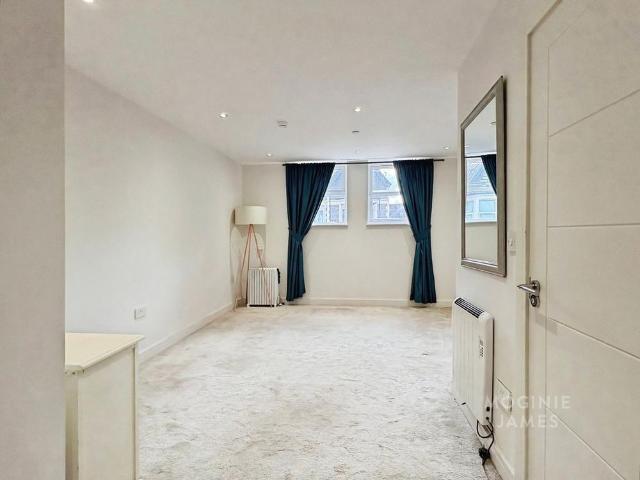 Studio to rent