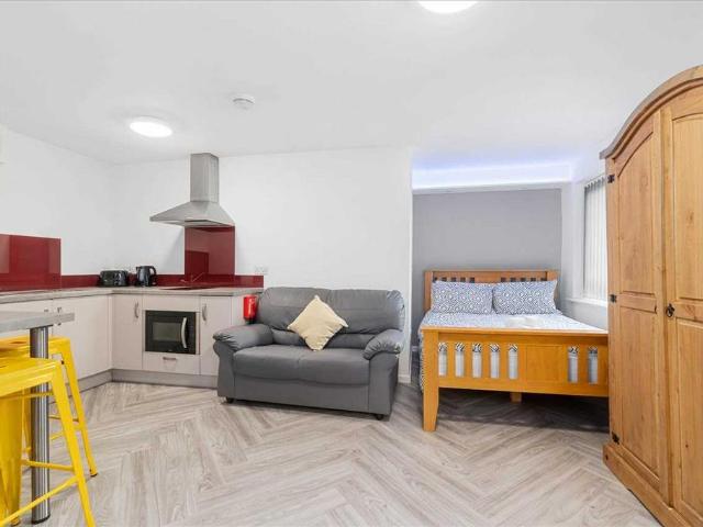 Studio to rent
