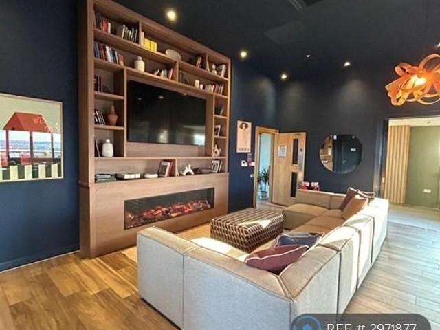 Studio to rent