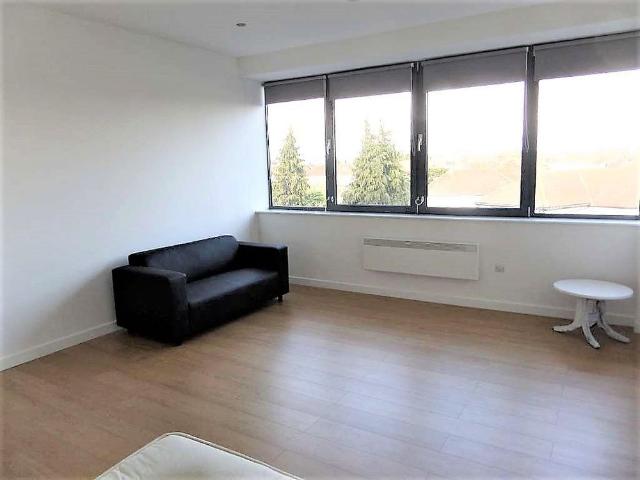 Studio to rent