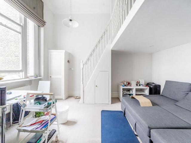 Studio to rent