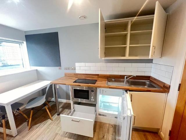 Studio to rent
