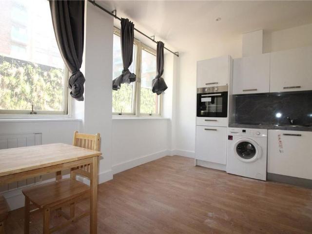 Studio to rent