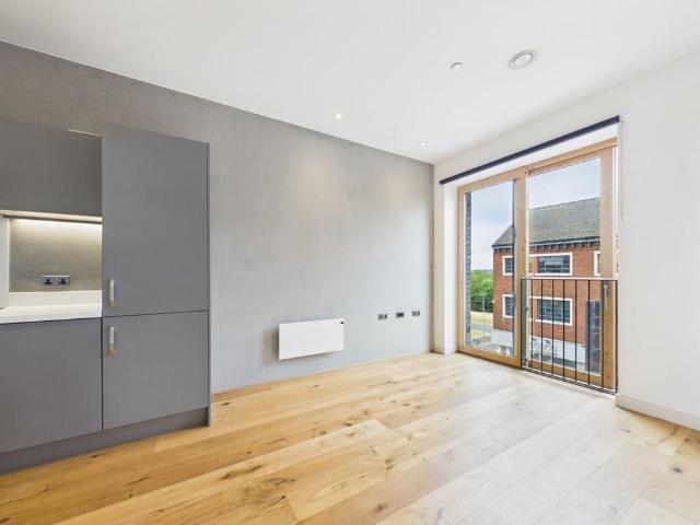 Studio to rent