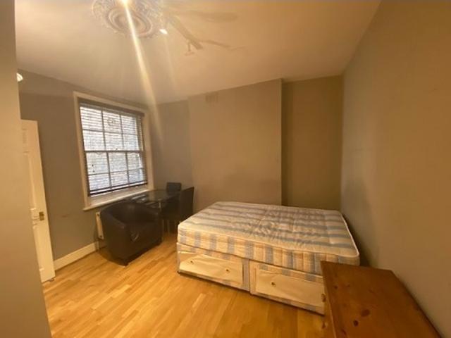 Studio To Rent