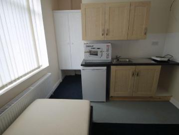 Studio to rent