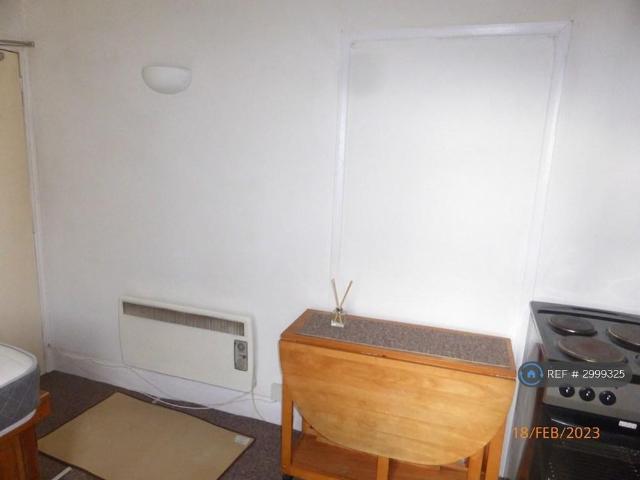 Studio to rent