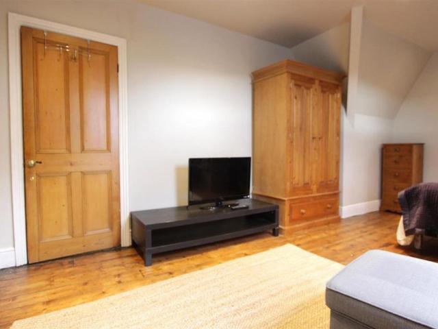 Studio to rent