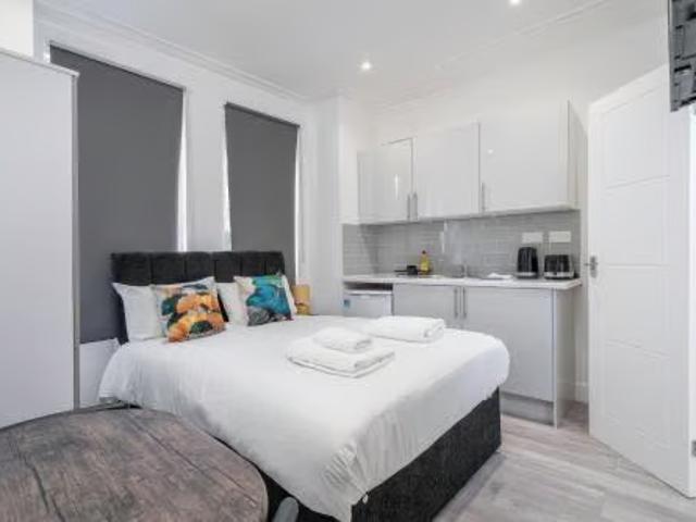 Studio to rent