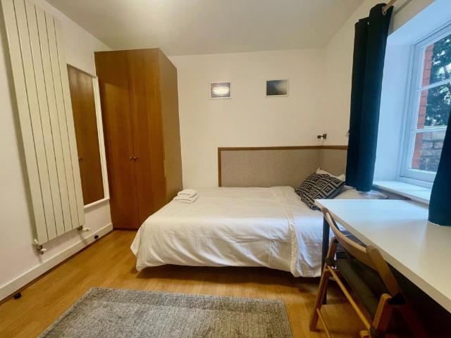 Studio to rent