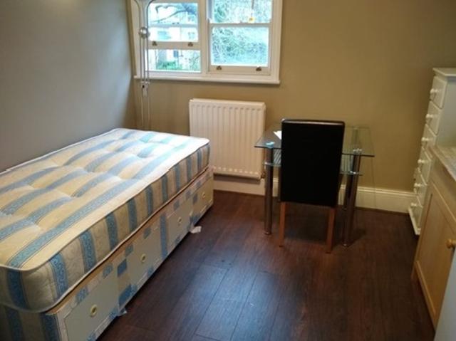Studio To Rent