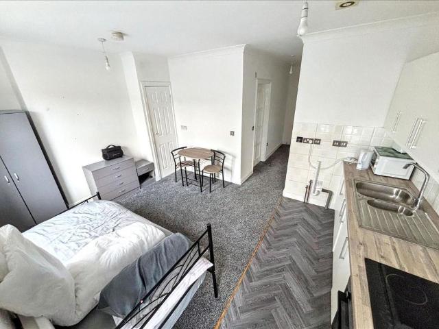 Studio to rent