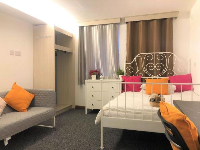 Studio to rent