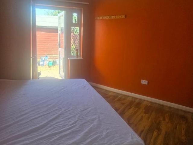 Studio to rent