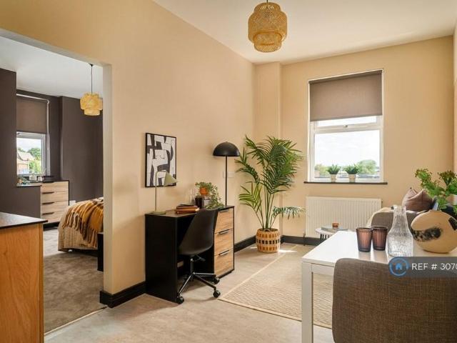 Studio to rent