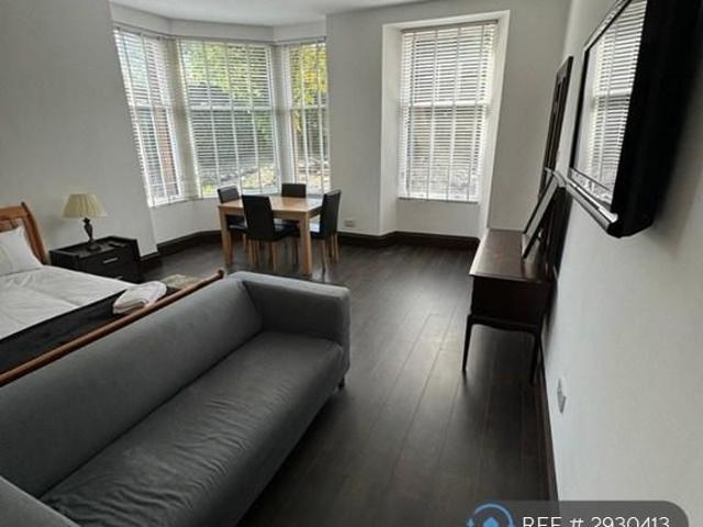 Studio to rent