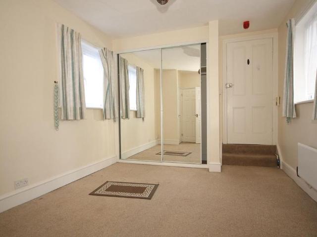 Studio to rent