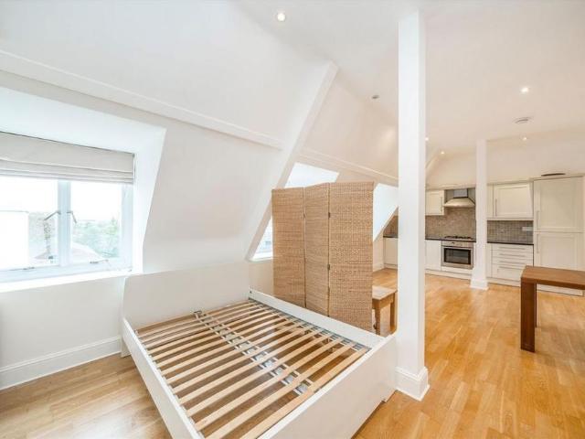 Studio to rent