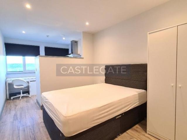 Studio to rent