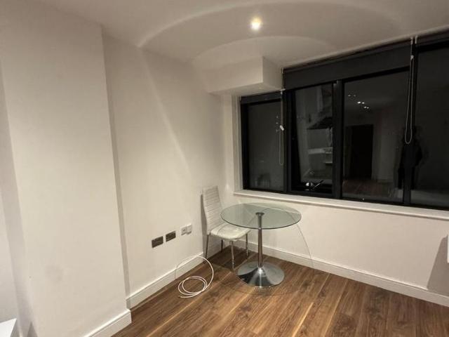 Studio to rent