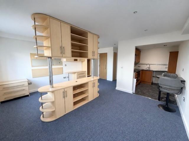 Studio to rent