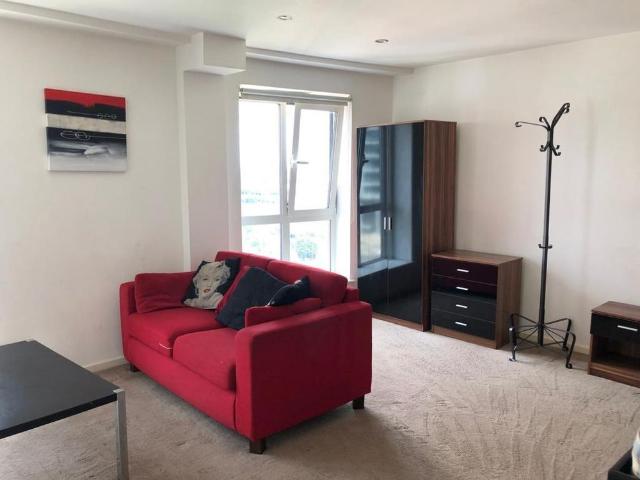 Studio to rent