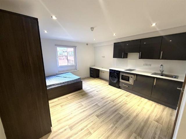 Studio to rent