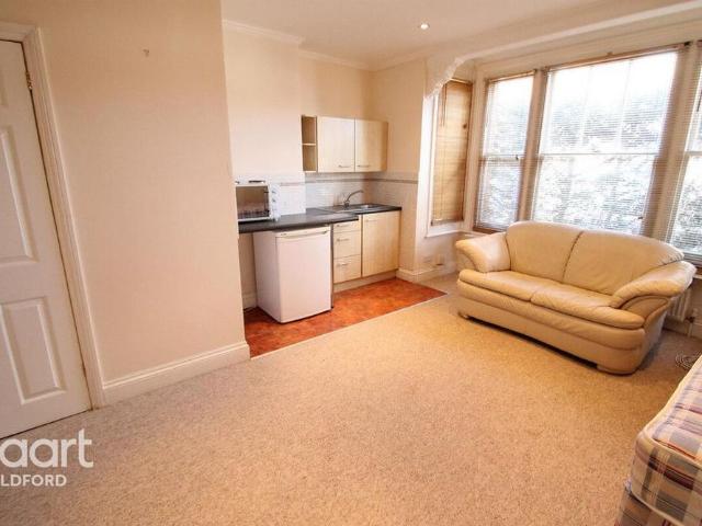 Studio to rent