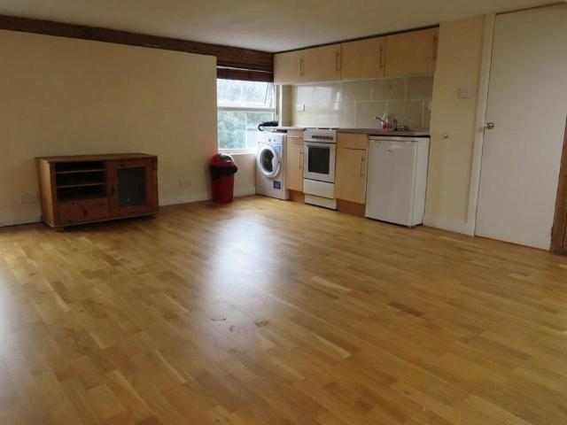 Studio to rent
