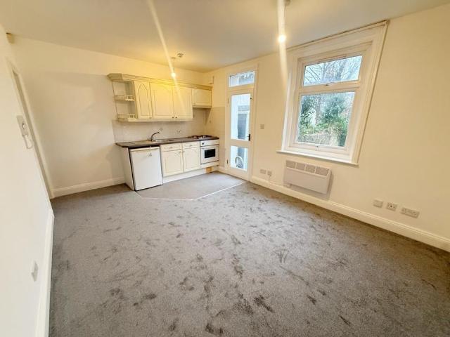 Studio to rent