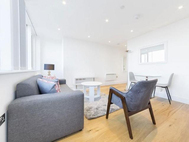 Studio to rent