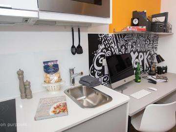 Glasgow, Glasgow and Clyde Valley - Equipped kitchen