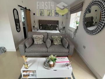 Studio to rent