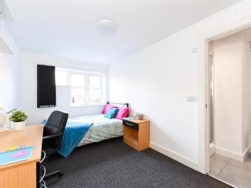 Studio to rent