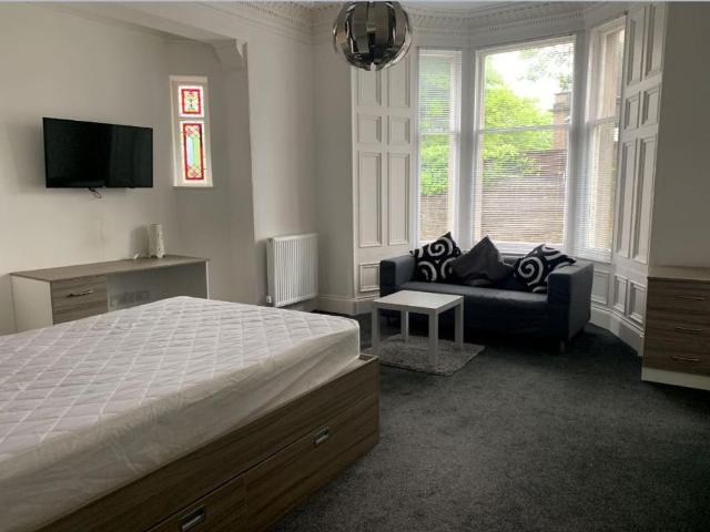 Studio to rent