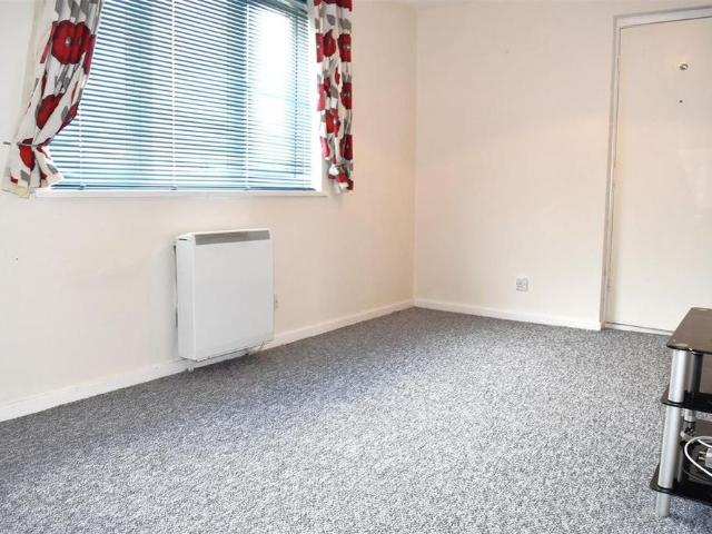 Studio to rent