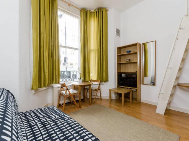 Studio to rent