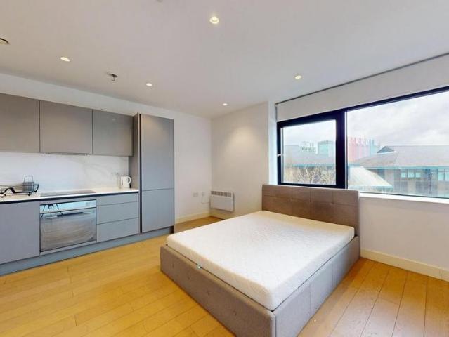 Studio to rent