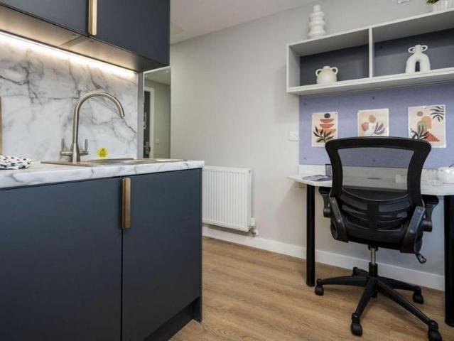 Studio to rent