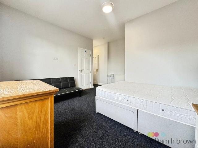 Studio to rent